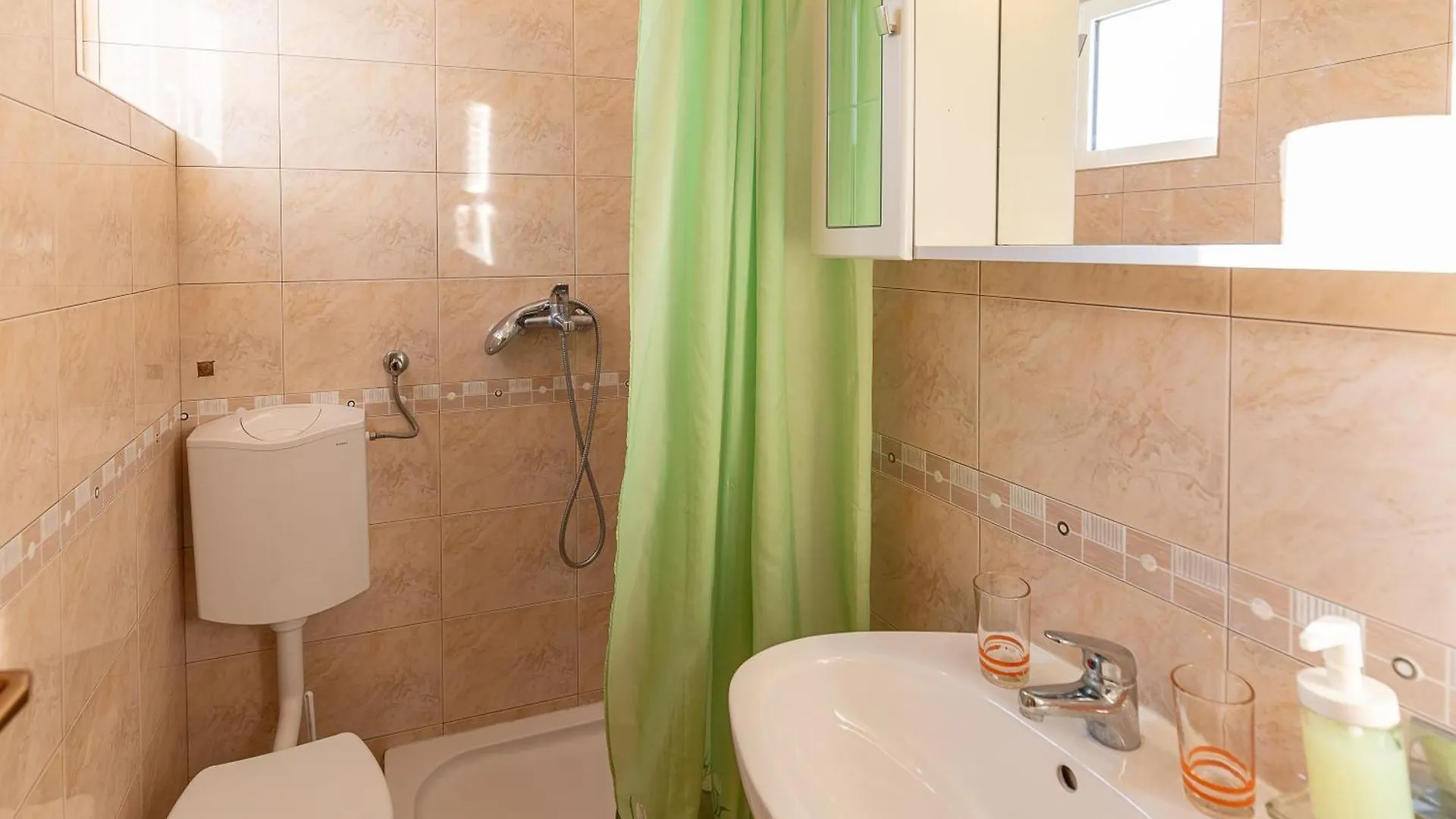 Apartment Tinka, Zimmer No 10 Starigrad Paklenica